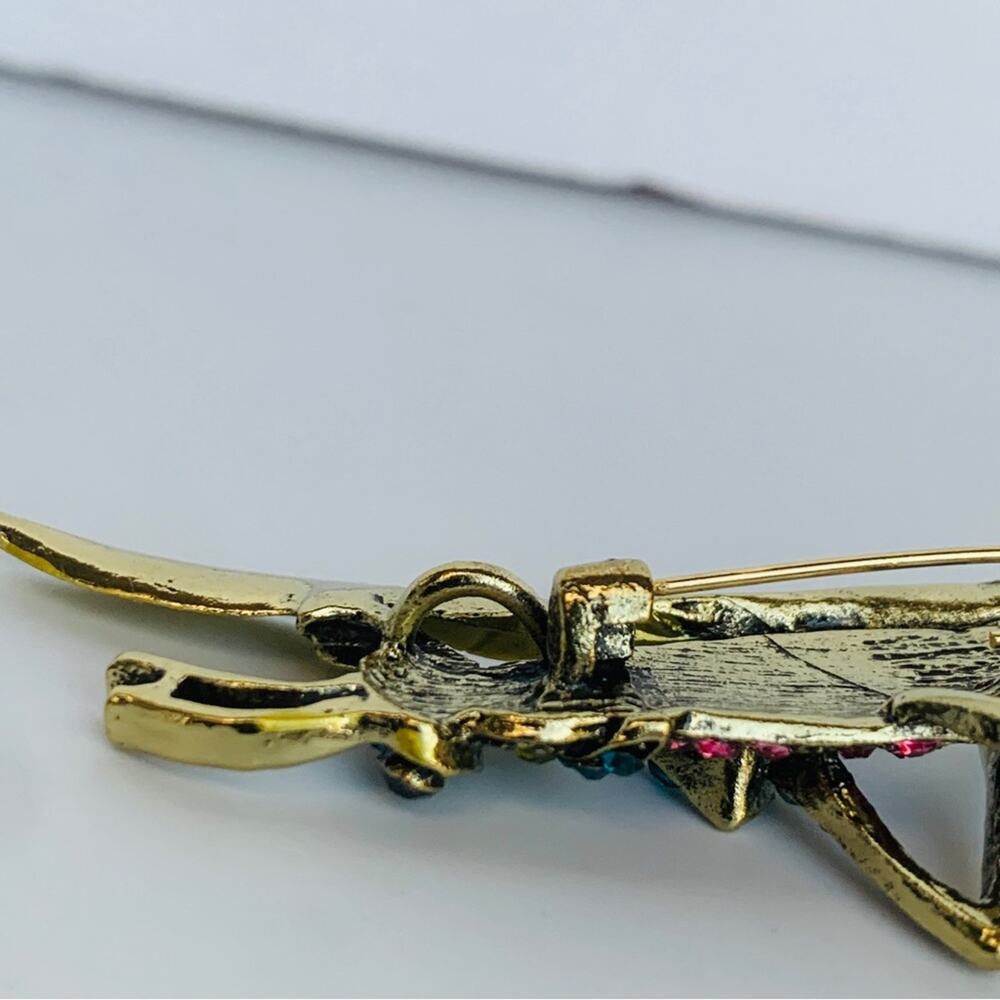 Rhinestone Grasshopper Pendant Brooch - Picture 5 of 7